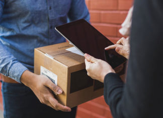 Wysyłasz paczki do Polski? Czy wiesz jak nadać przesyłkę taniej i wygodniej? Wysyłasz paczki do Polski? Czy wiesz jak nadać przesyłkę taniej i wygodniej?
