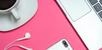 Ile zarabia informatyk w Norwegii?